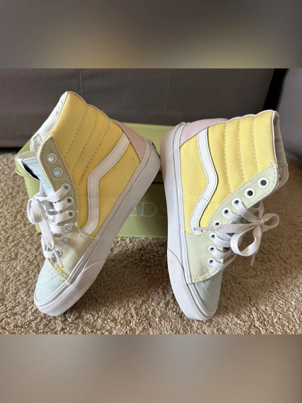 Vans bright discolor also